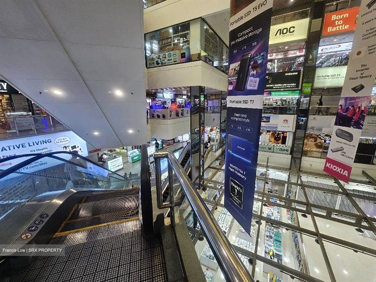 Sim Lim Square (D7), Shop House #556547661